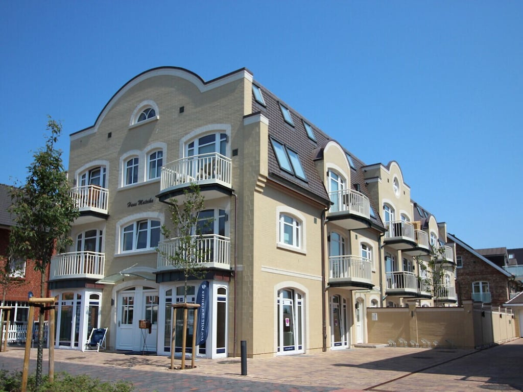 8, Bismarckstr. 11