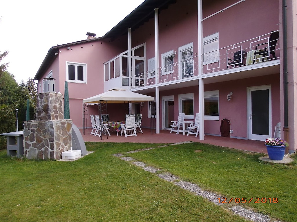 Vakantiehuis in Grafenau met zwembad
