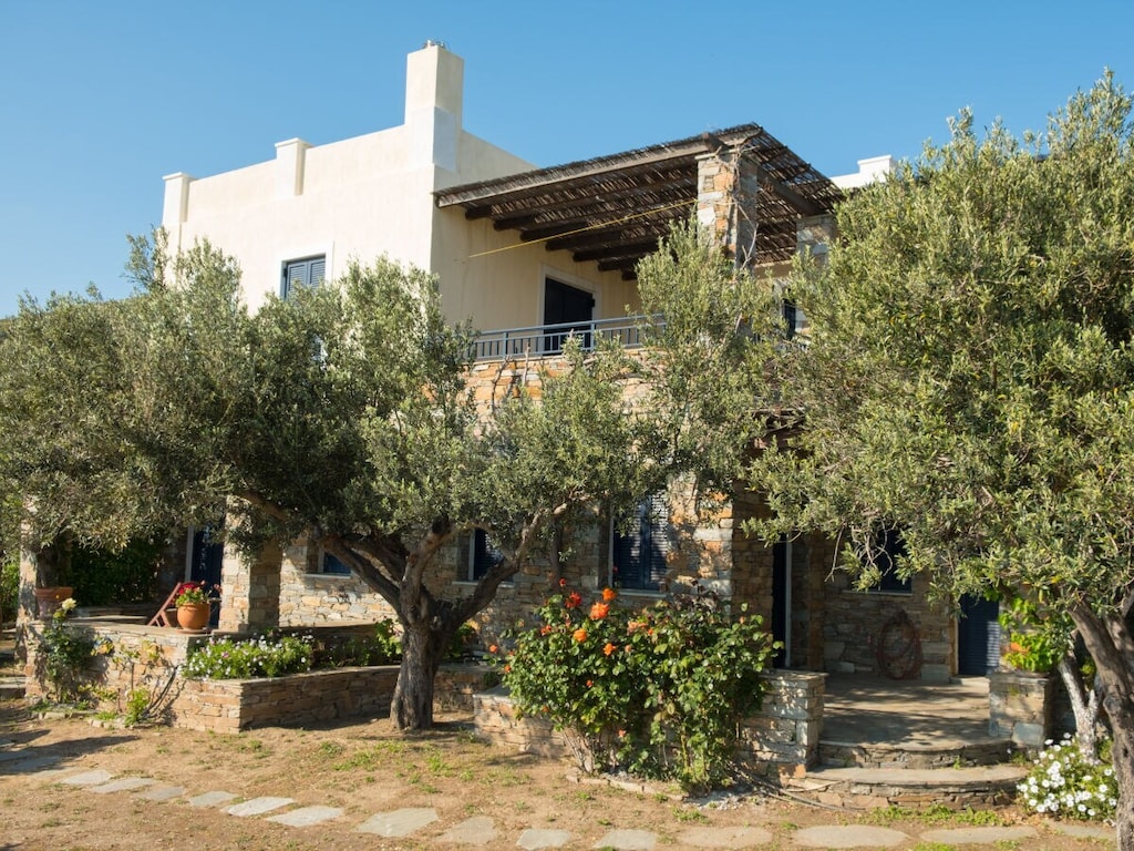 Vakantiehuis in Karystos met zwembad