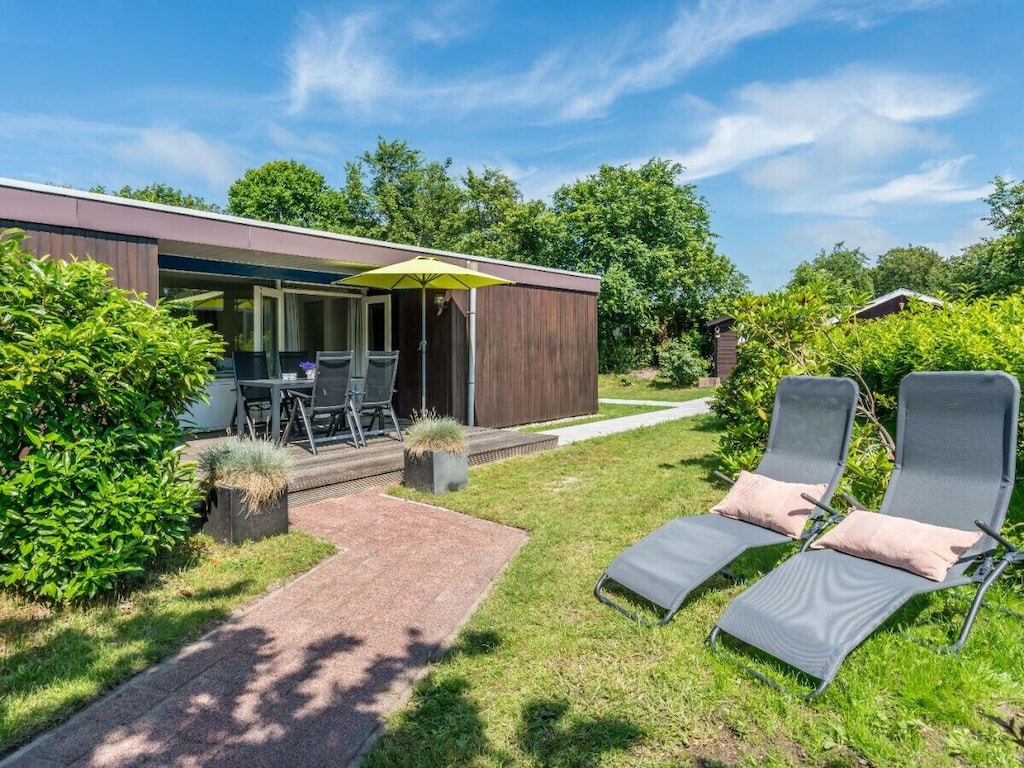 Vakantiehuis in Renése met zwembad