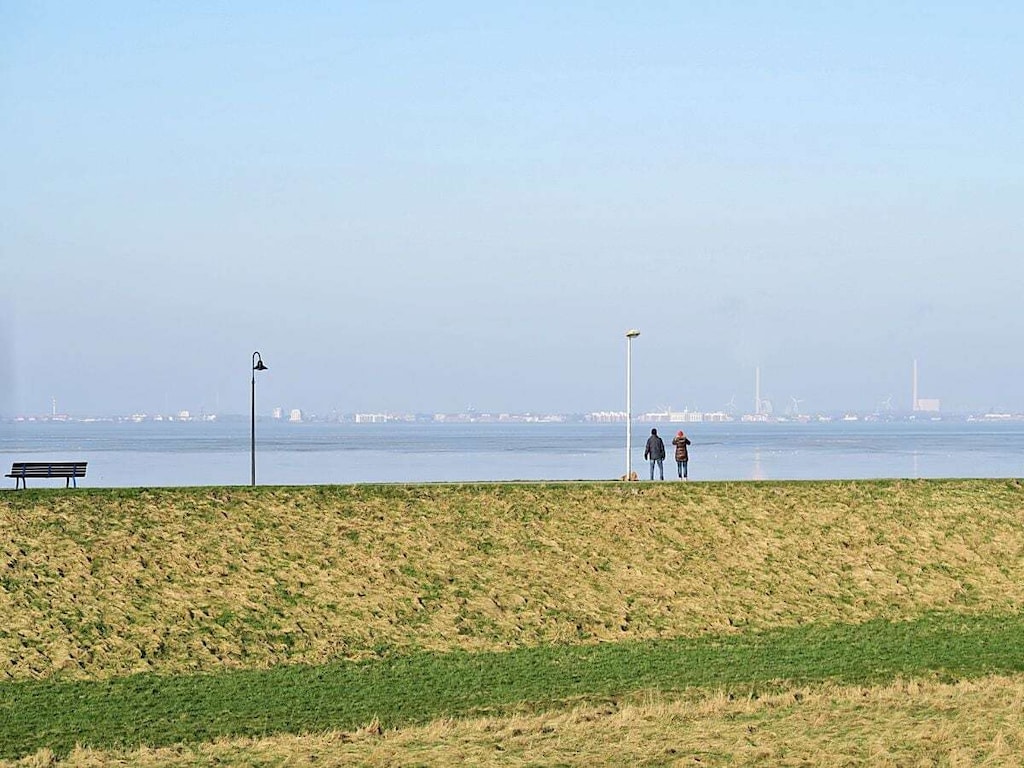 Arngast met uitzicht op de Noordzee