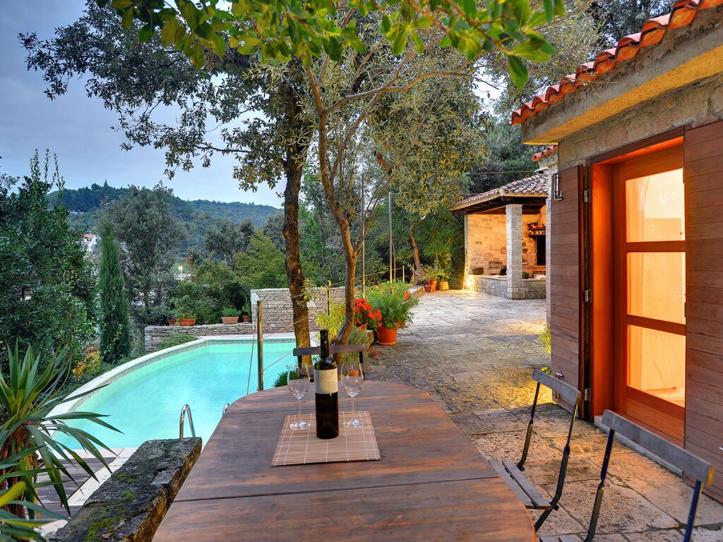 Villa in Krnica met zwembad