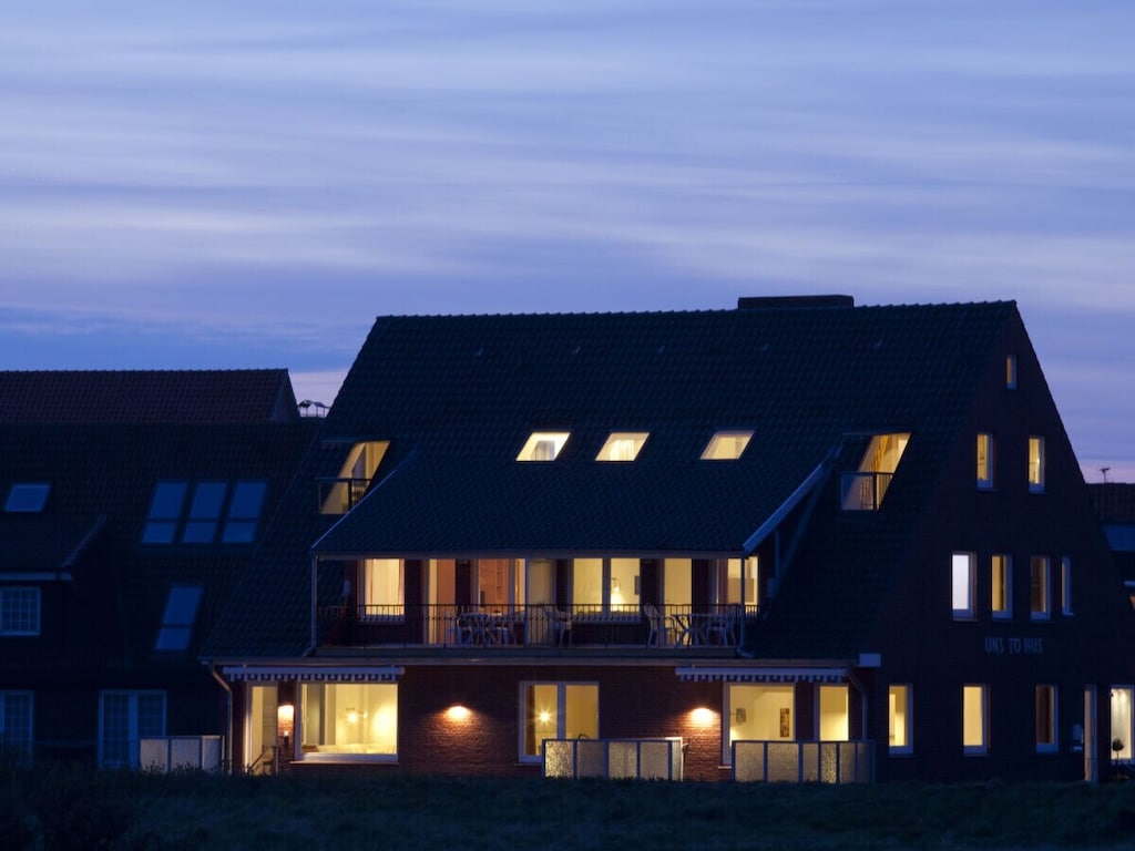 "Waterkant" bij Uns naar Hus
