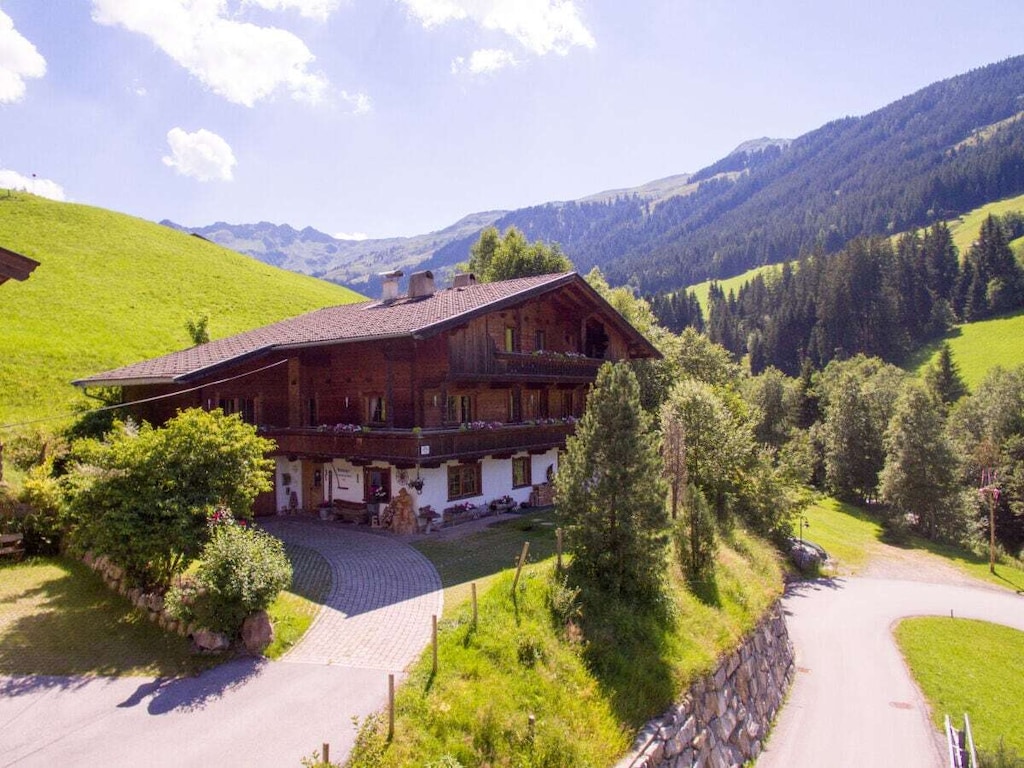 Haus Haslanger  A