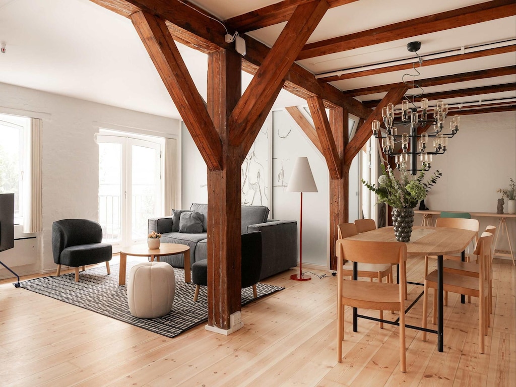 Geräumige Wohnung mit Blick auf den Innenhof