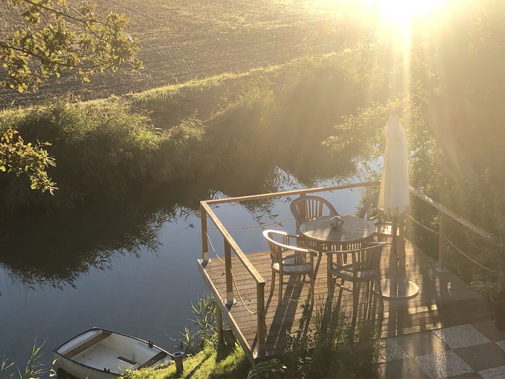 Vakantiehuis in Neufeld met zwembad