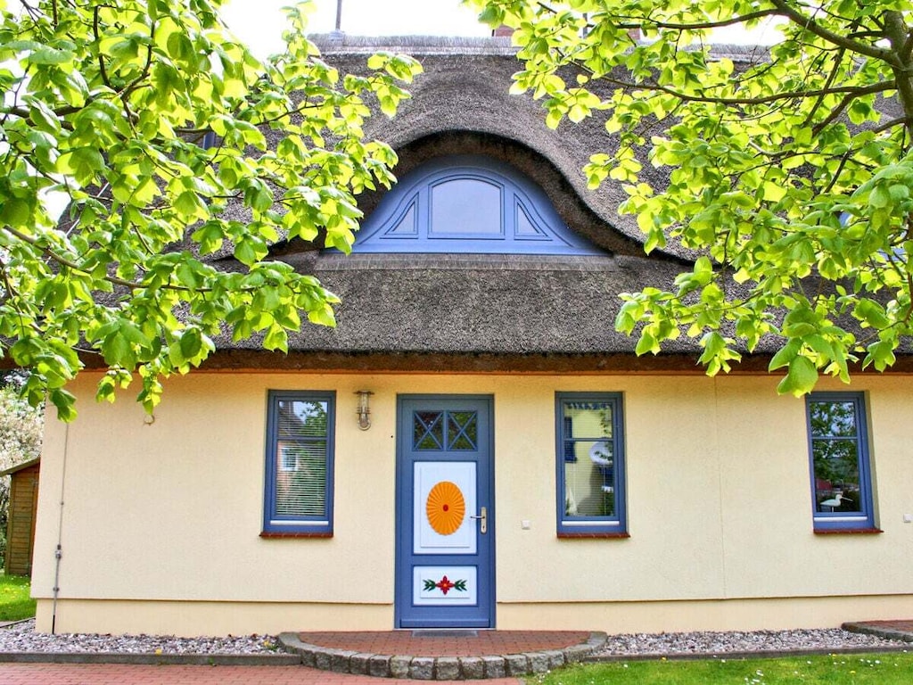 Vakantiehuis in Prerow met zwembad