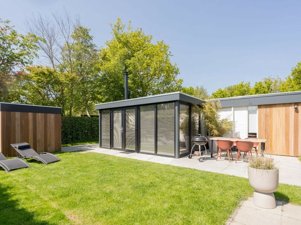 Vakantiehuis in Renése met zwembad