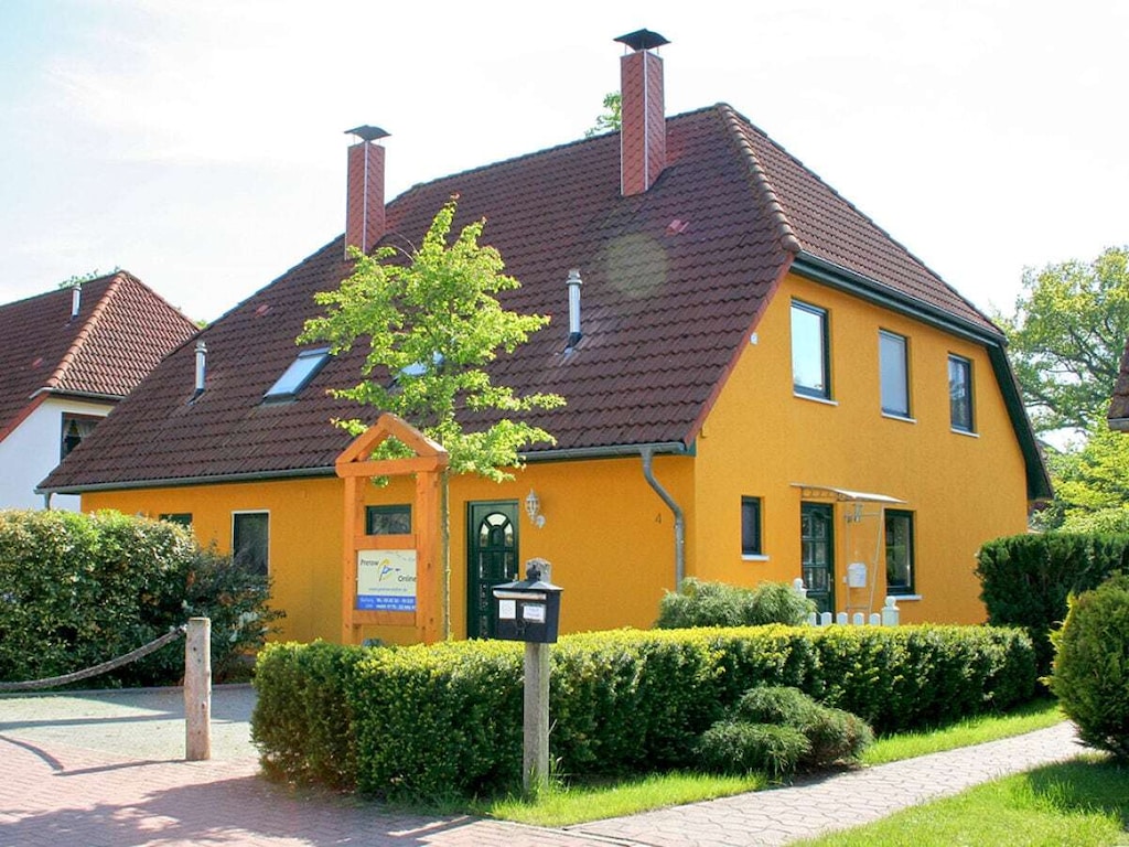 Vakantiehuis in Prerow met zwembad