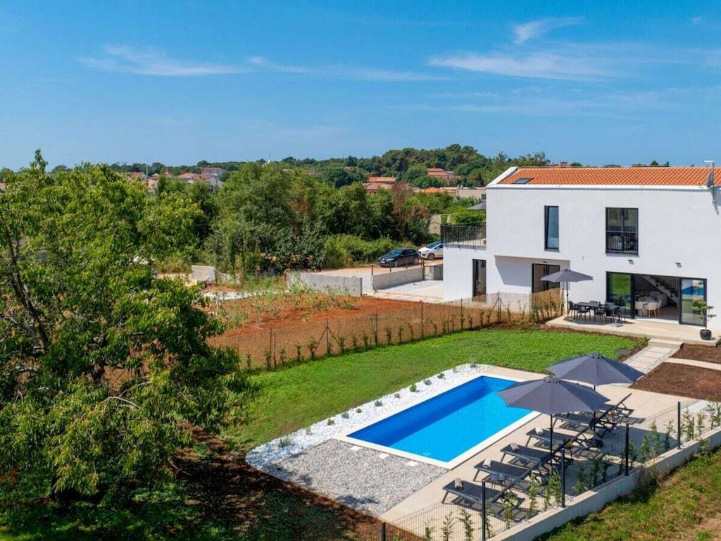 Vakantiehuis in Funtana met zwembad