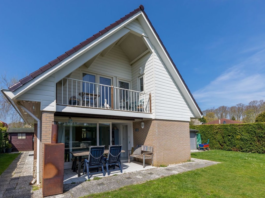 Ferienhaus in Renesse mit Schwimmbecken