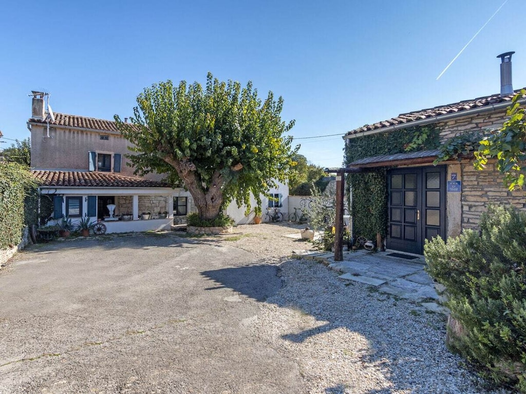 Vakantiehuis in Rapanji met zwembad