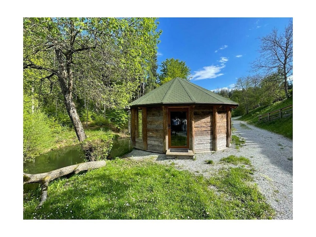 Holiday home in Schiefling am See with Wi-Fi