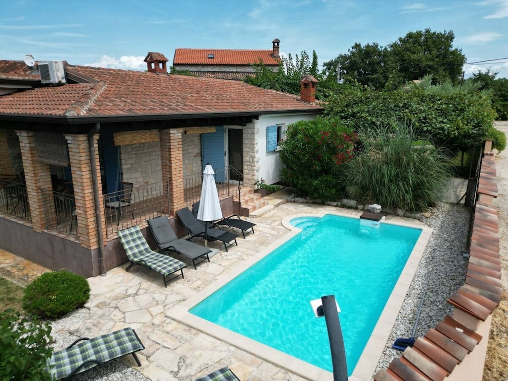Vakantiehuis in Poreč met zwembad