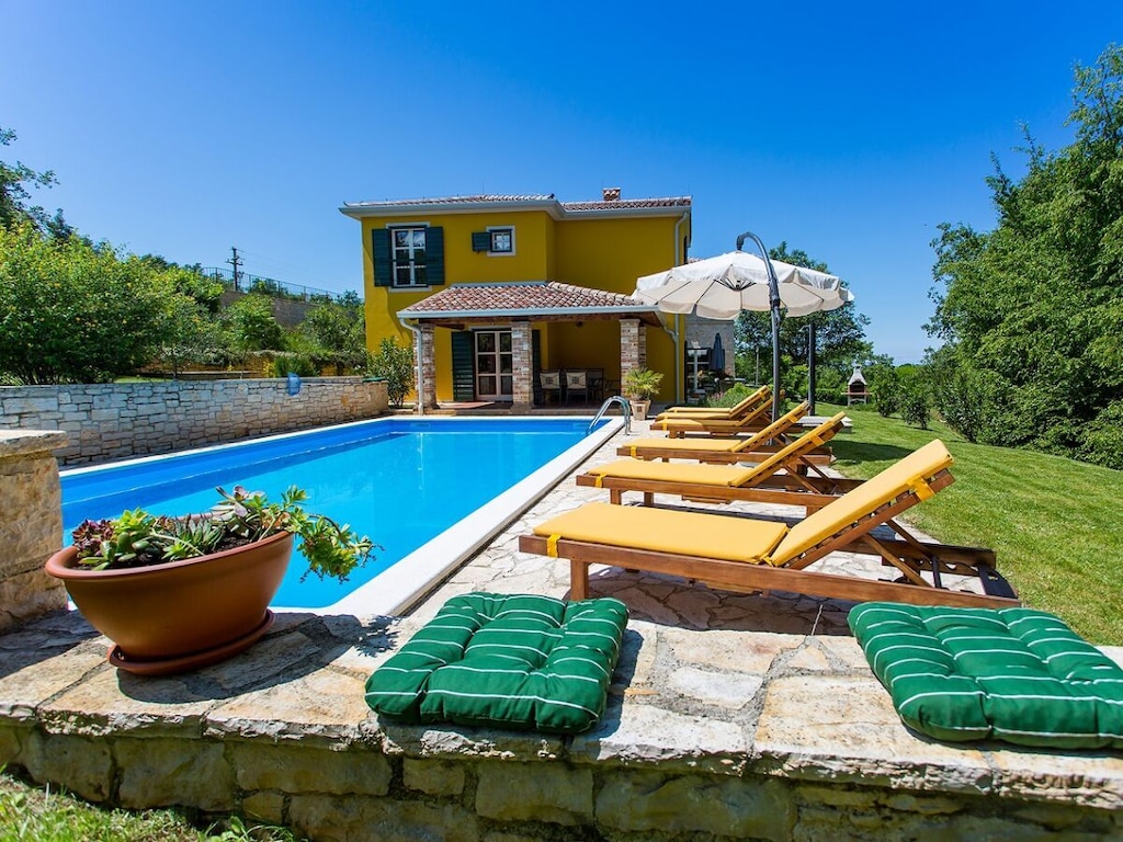 Vakantiehuis in Poreč met zwembad