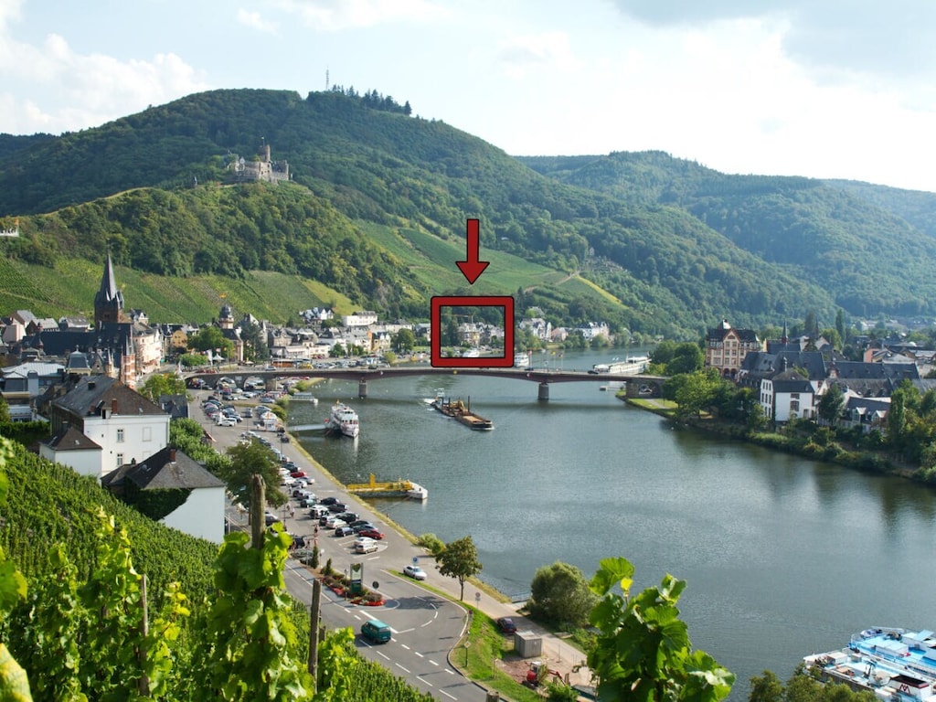 "Aan de oevers van de Moezel in Bernkastel"