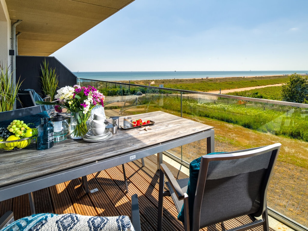 BeachLoungeThree