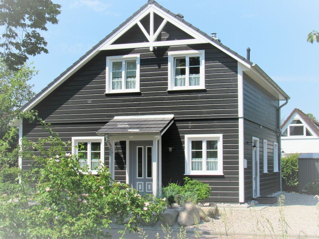 Det Sorte Strandhus