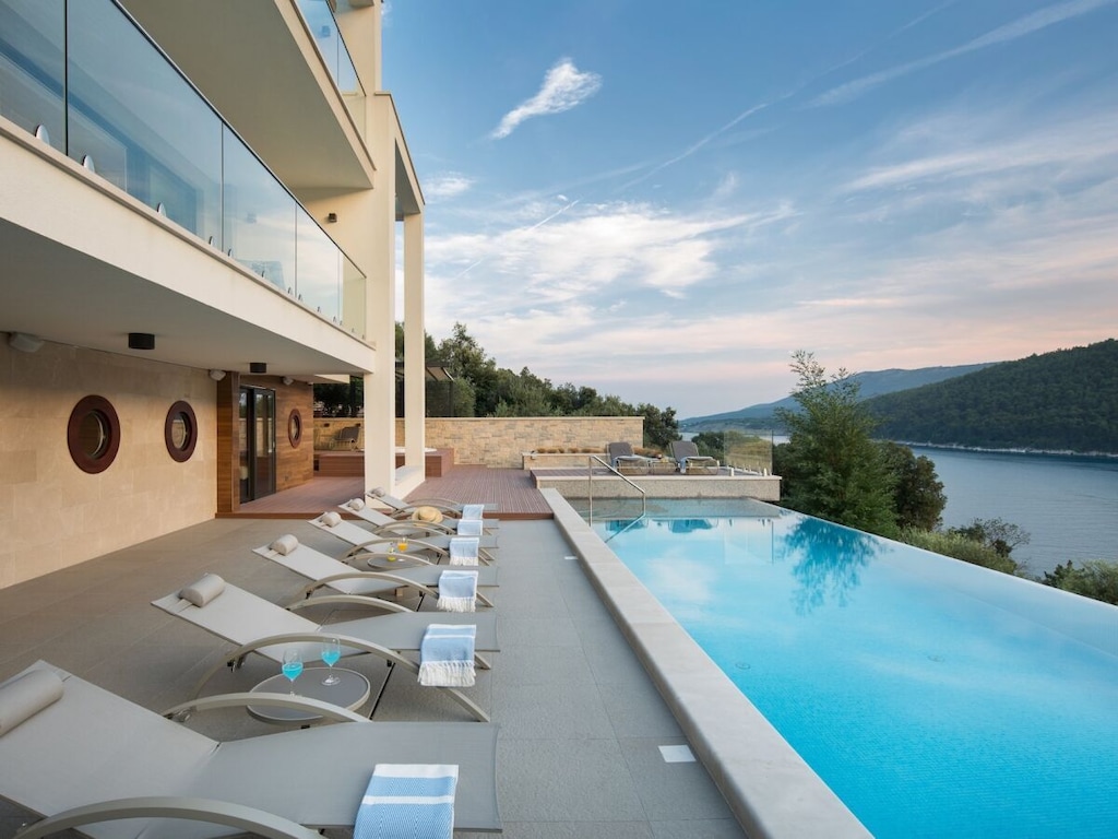 Villa in Labin met zwembad