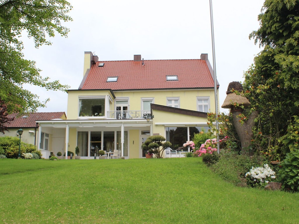 "Villa aan de haven"