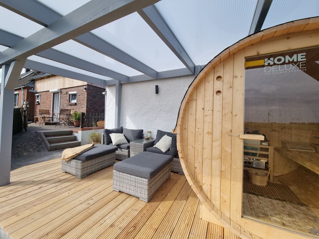 Huis aan de Noordzee met piratennest