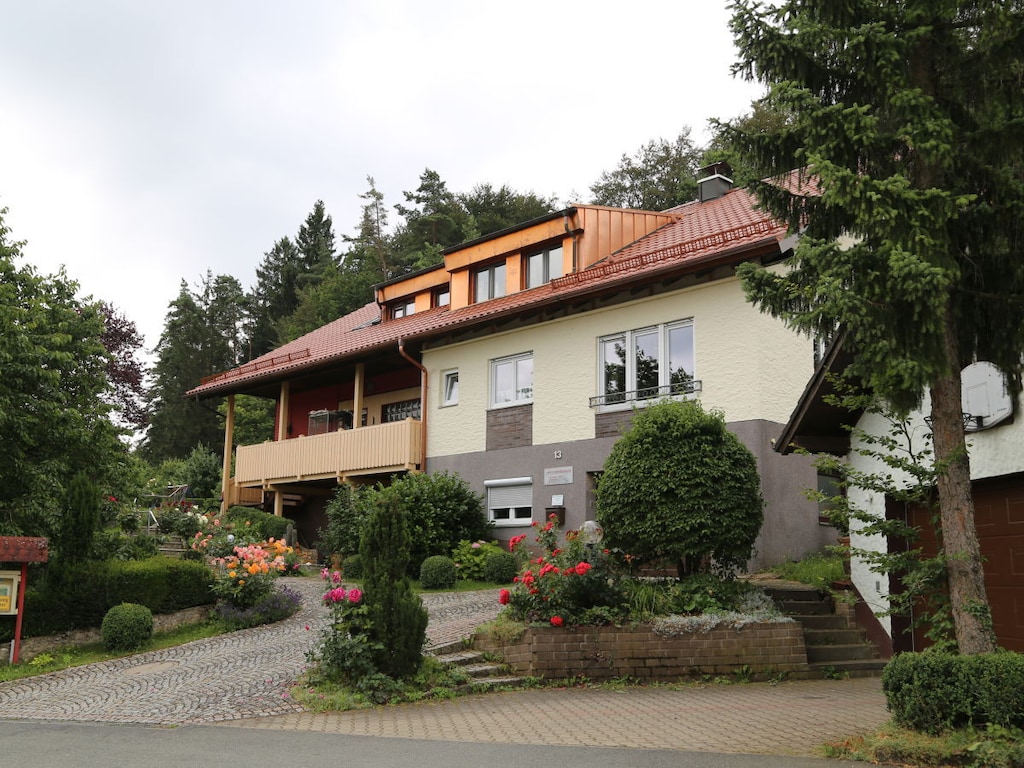2 huizen aan de rand van het bos