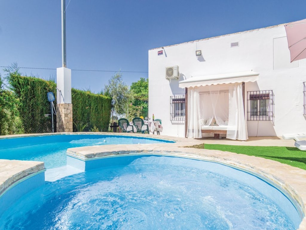 El Viso House met gezellig zwembad