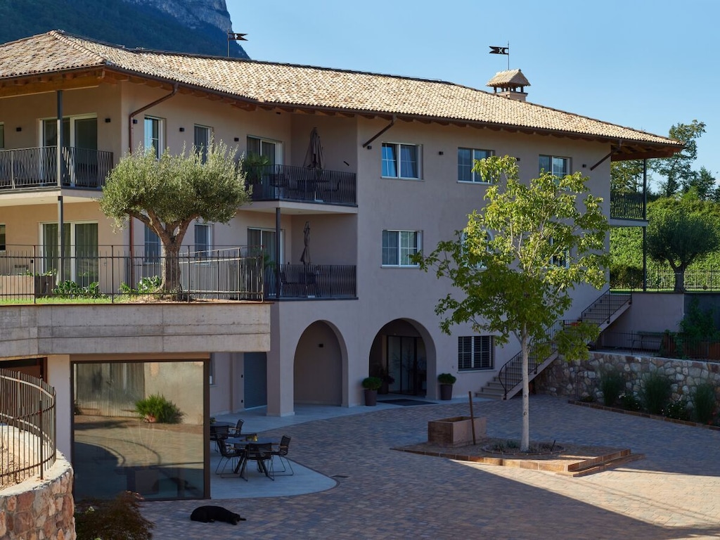 Vakantieappartement in Eppan met zwembad