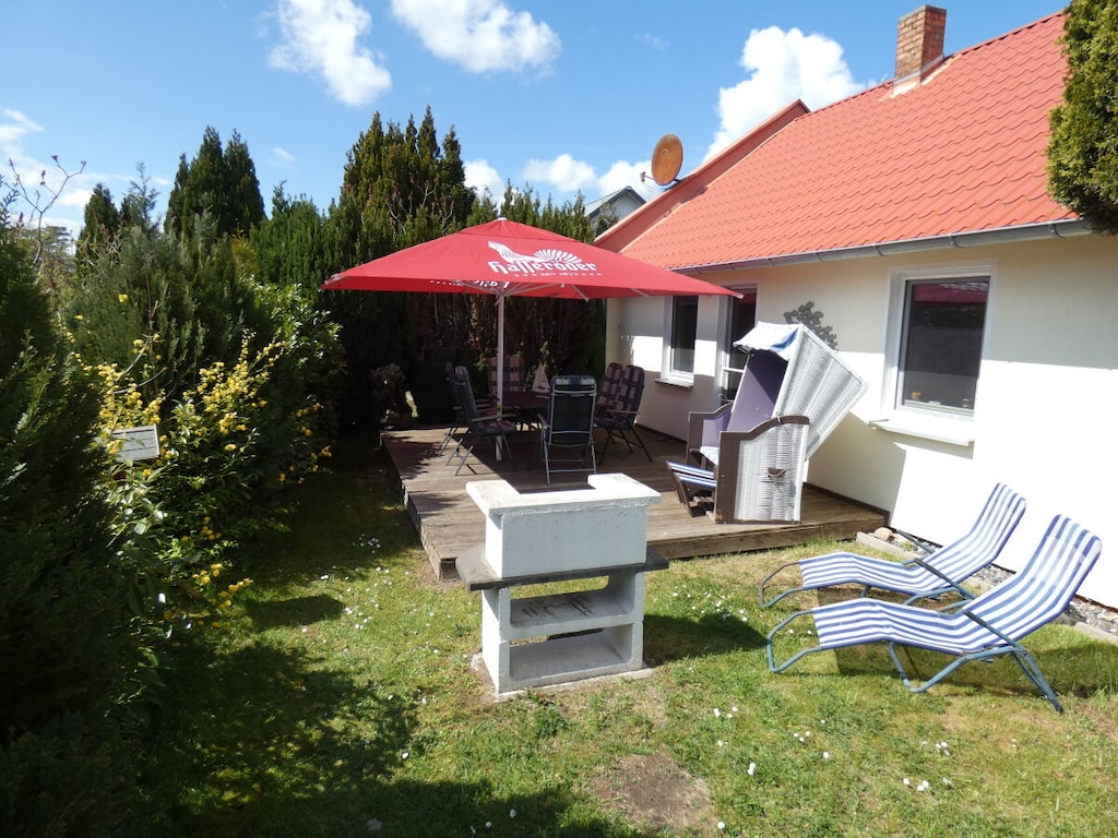 Ferienwohnung in Glowe mit Schwimmbecken