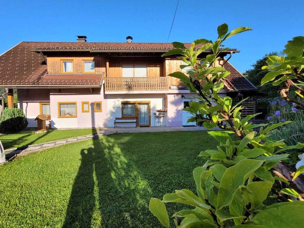 Haus Sunshine - Wohnung Sonnengruß - EG