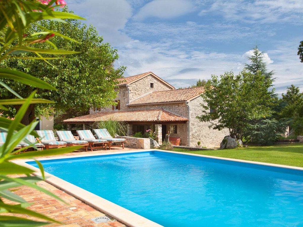 Vakantiehuis in Labin met zwembad