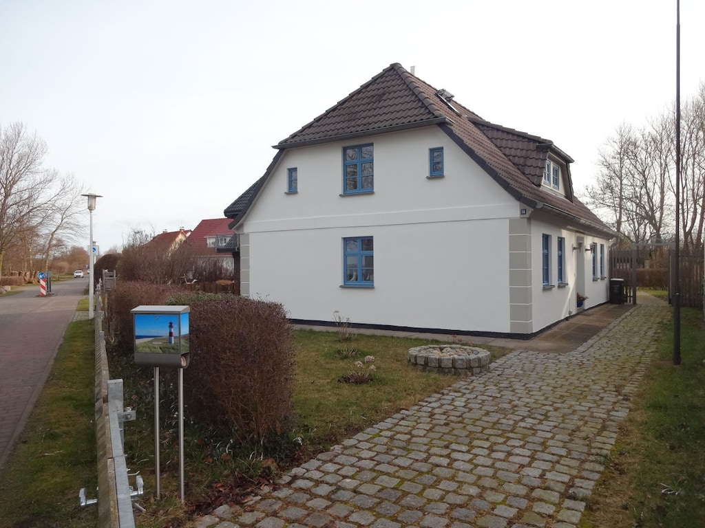 Ferienwohnung in Wiek mit Schwimmbecken