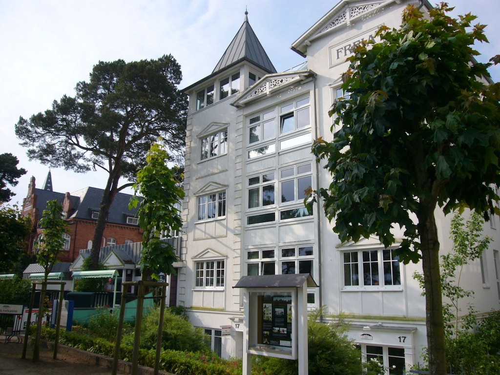 Undine, Villa Freia