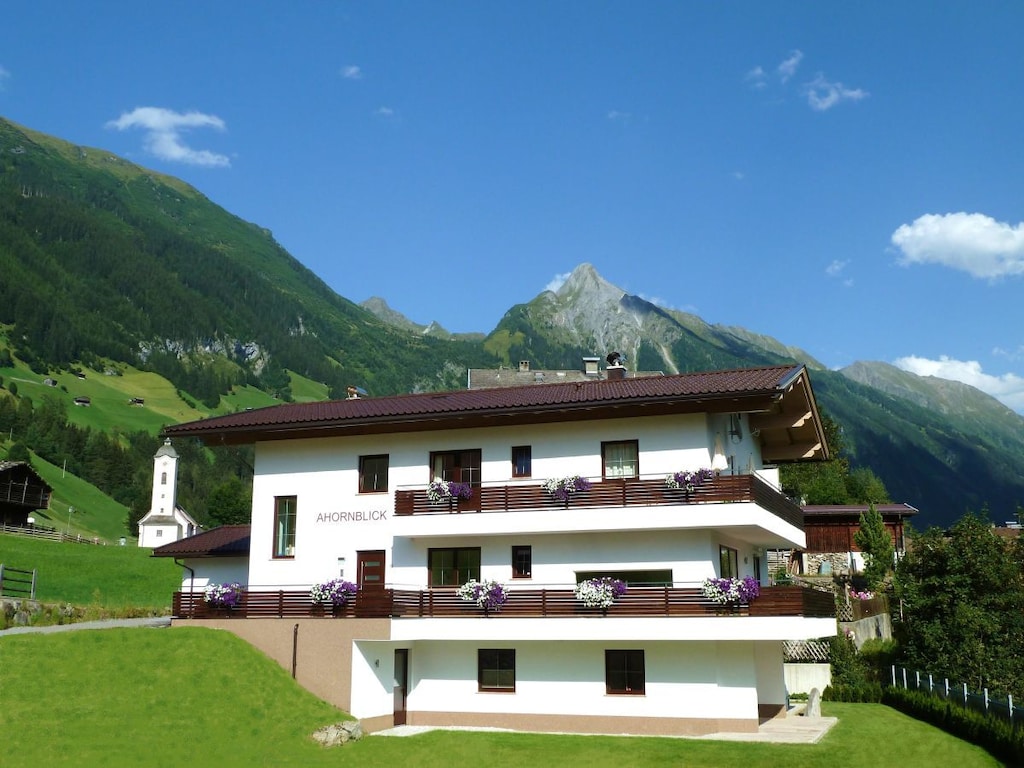 Heart of the Ahornblick House