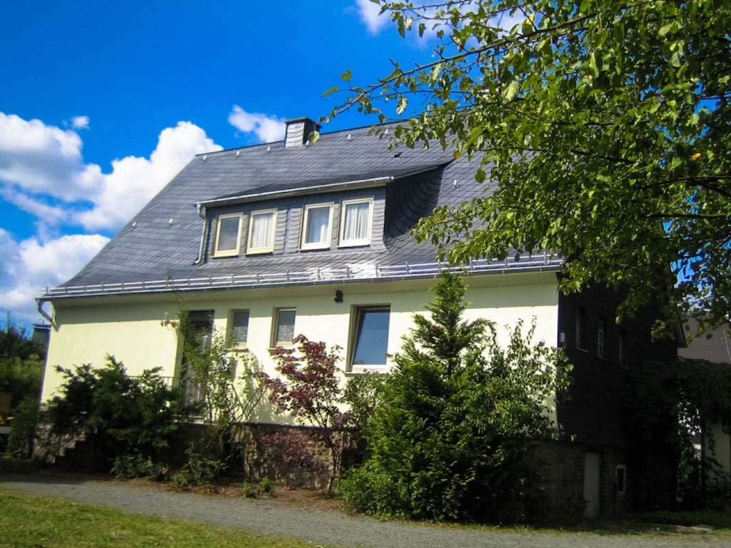 Vakantiehuis in Medebach met zwembad