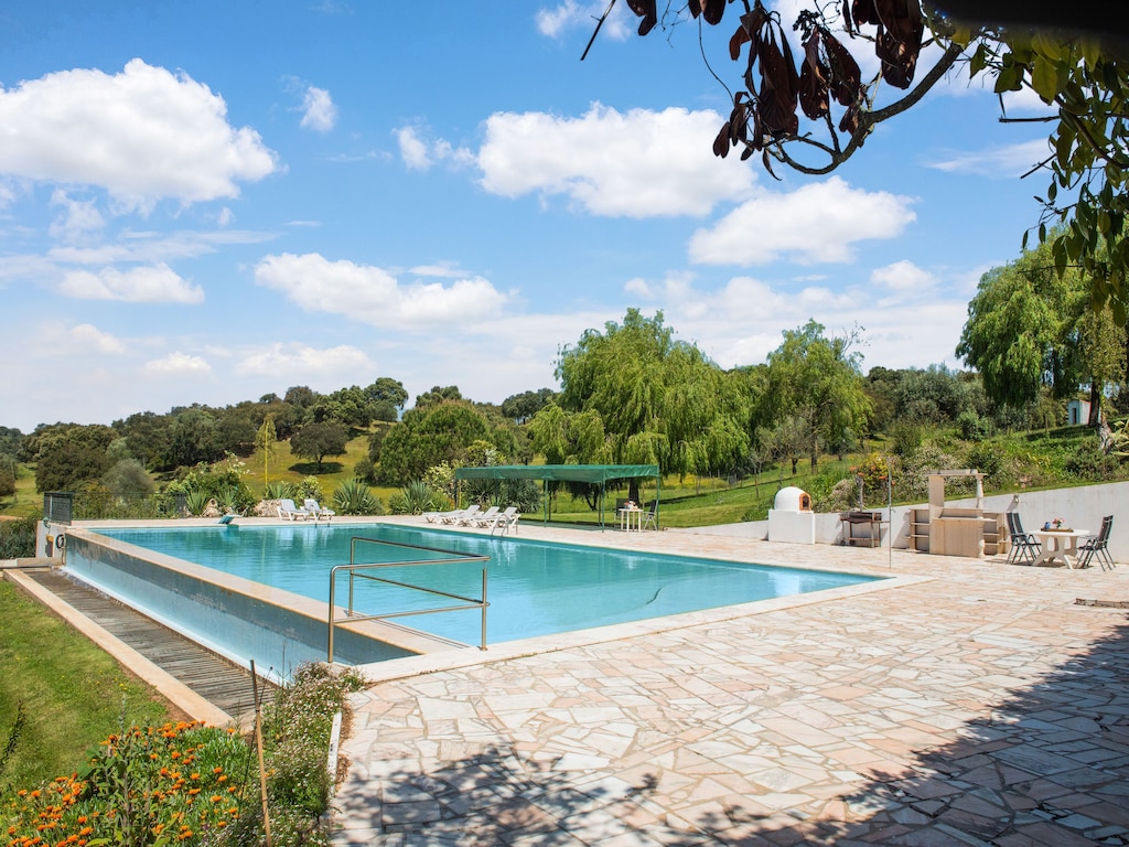 Country Farmhouse in Montemor-o-Novo with Pool