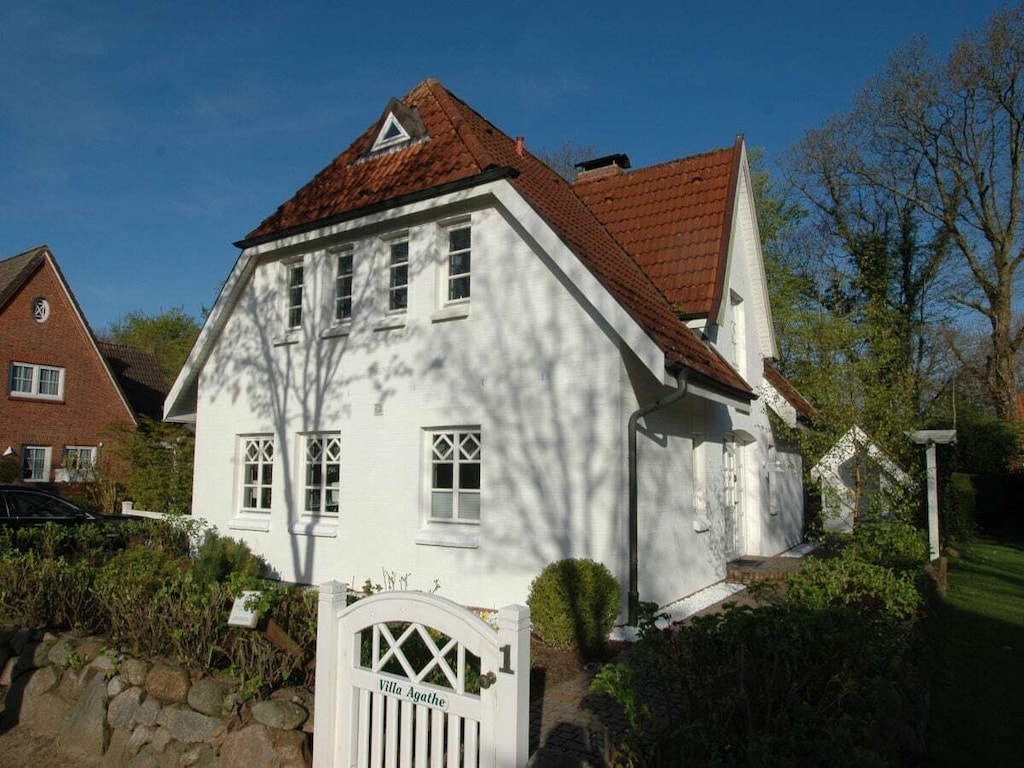 Vakantiehuis in Wyk met zwembad