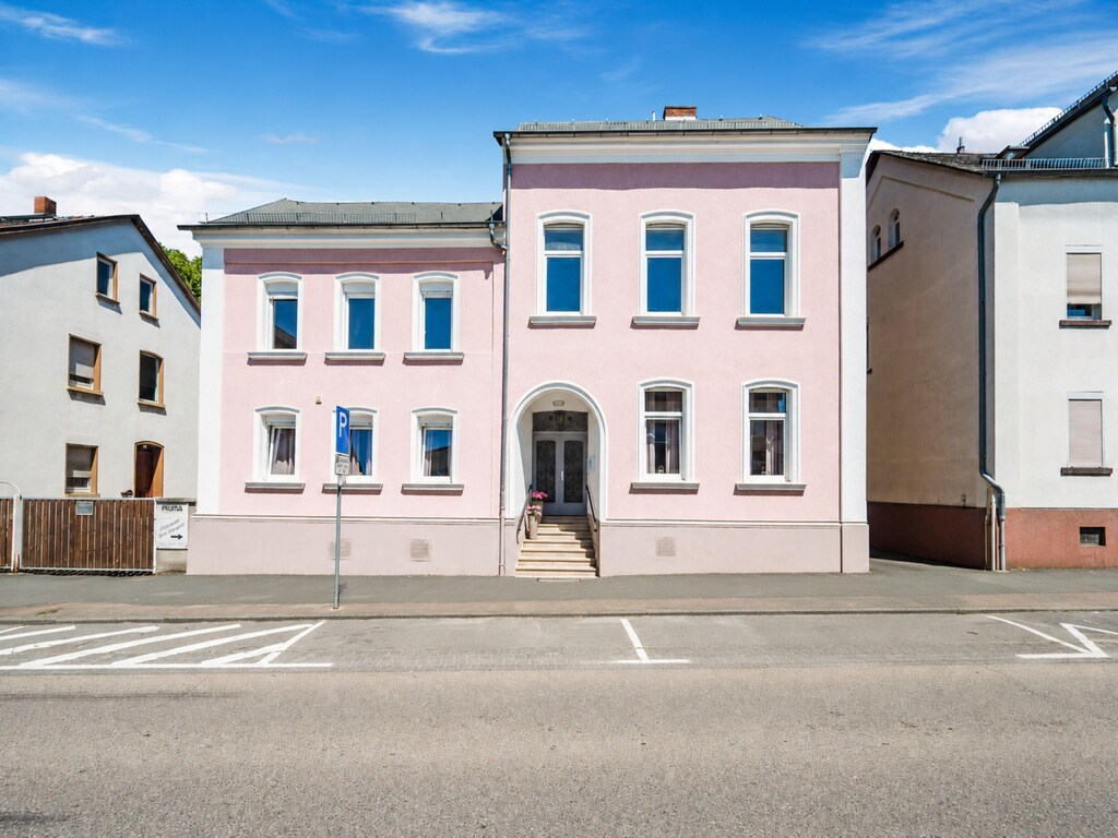 Rosa Taunus Apartment
