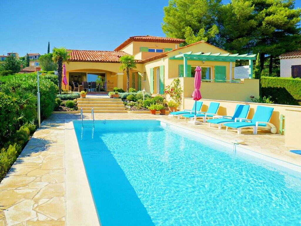 Villa in Saint-Aygulf met zwembad
