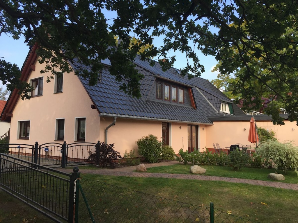 Vakantiehuis in Prerow met zwembad
