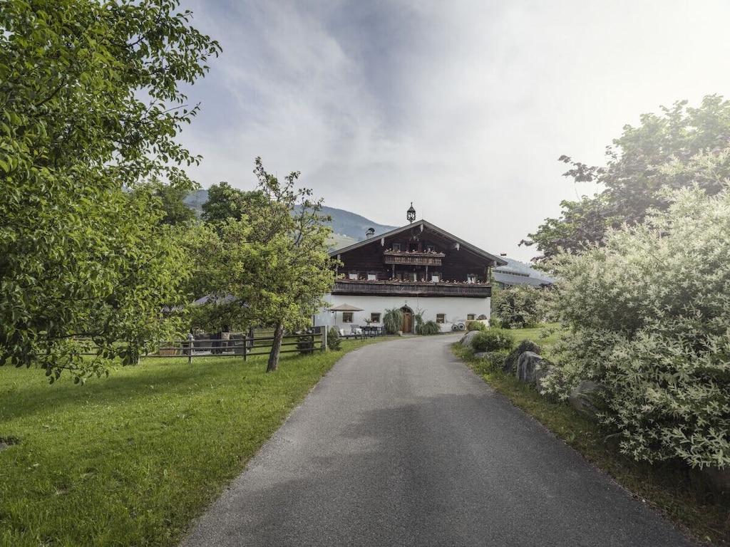 Vakantiehuis in Taxenbach met zwembad