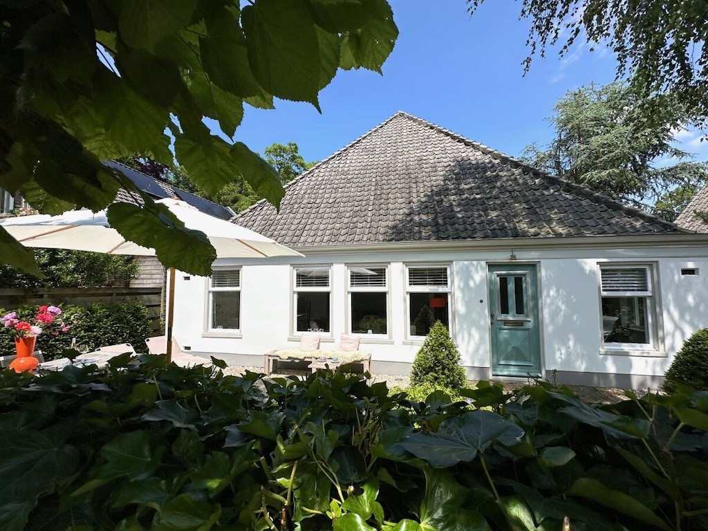 Vakantiehuis in Bergen met zwembad