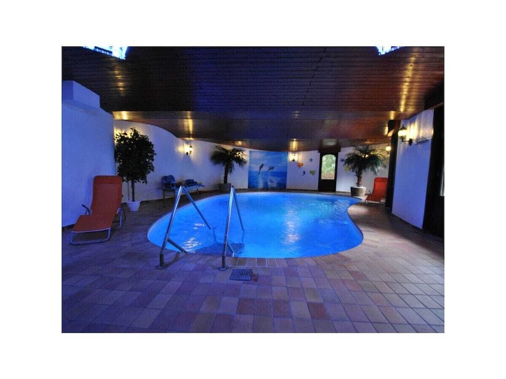 Villa in Waldeck met zwembad