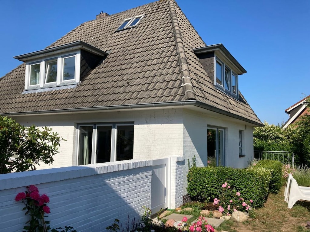 Vakantiehuis in Nebel met zwembad