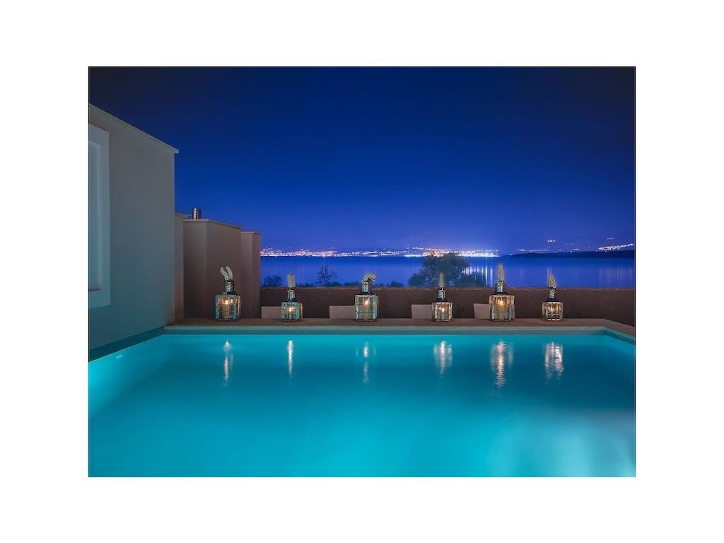 Luxe Villa Prova