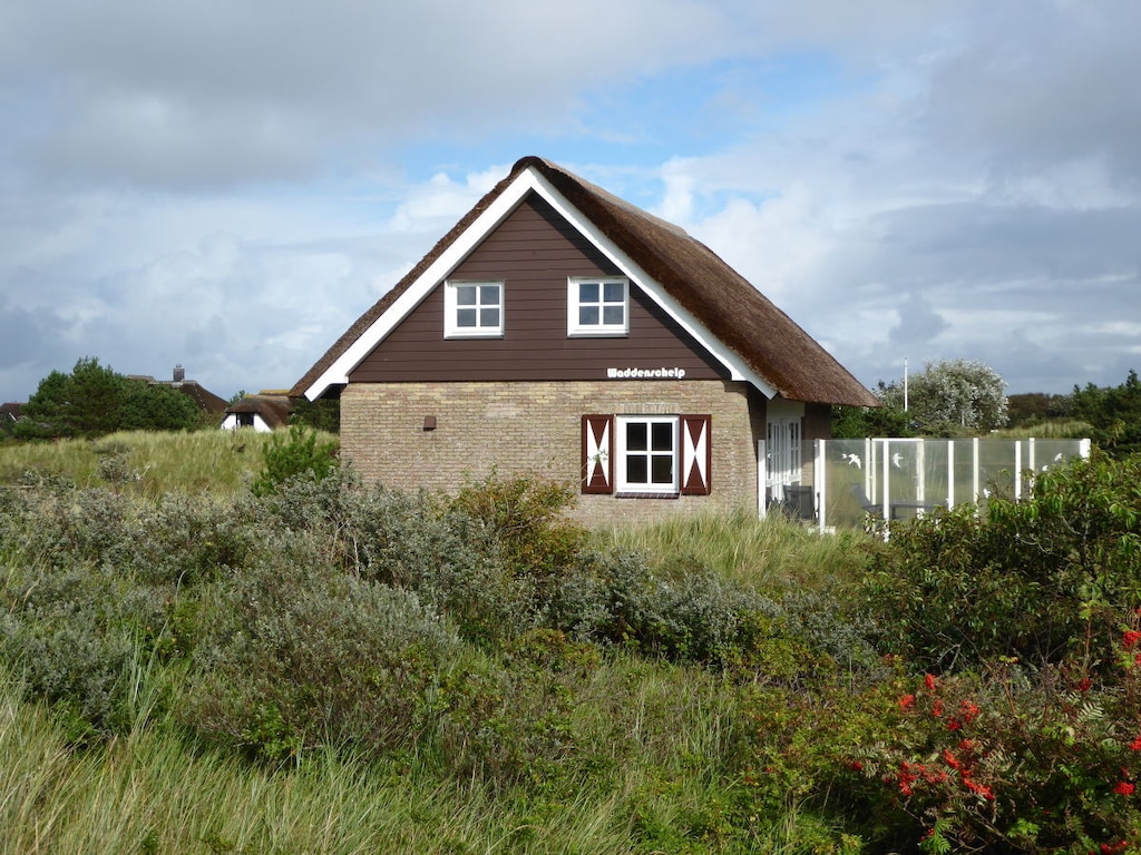Ferienhaus in Buren Fr mit Schwimmbecken