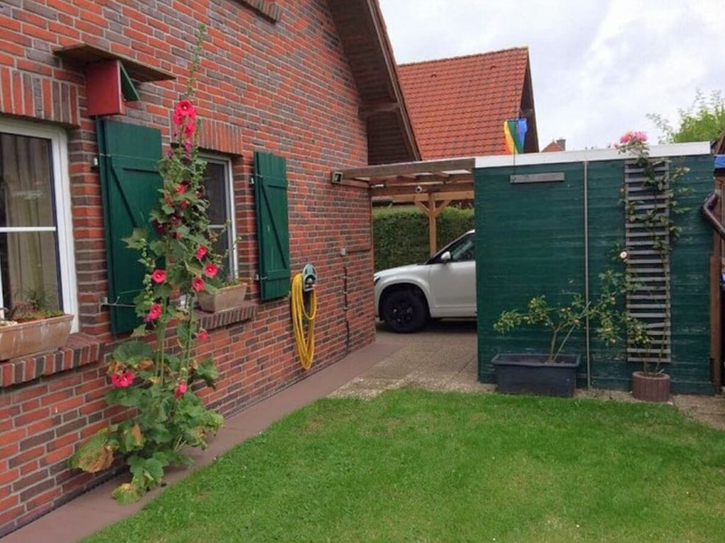 Vakantiehuis in Hooksiel met zwembad