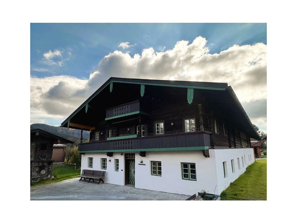 Vakantiehuis in Reit im Winkl met balkon