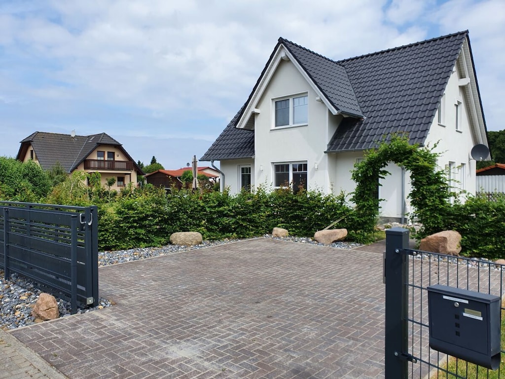 Ferienhaus in Breege mit Schwimmbecken