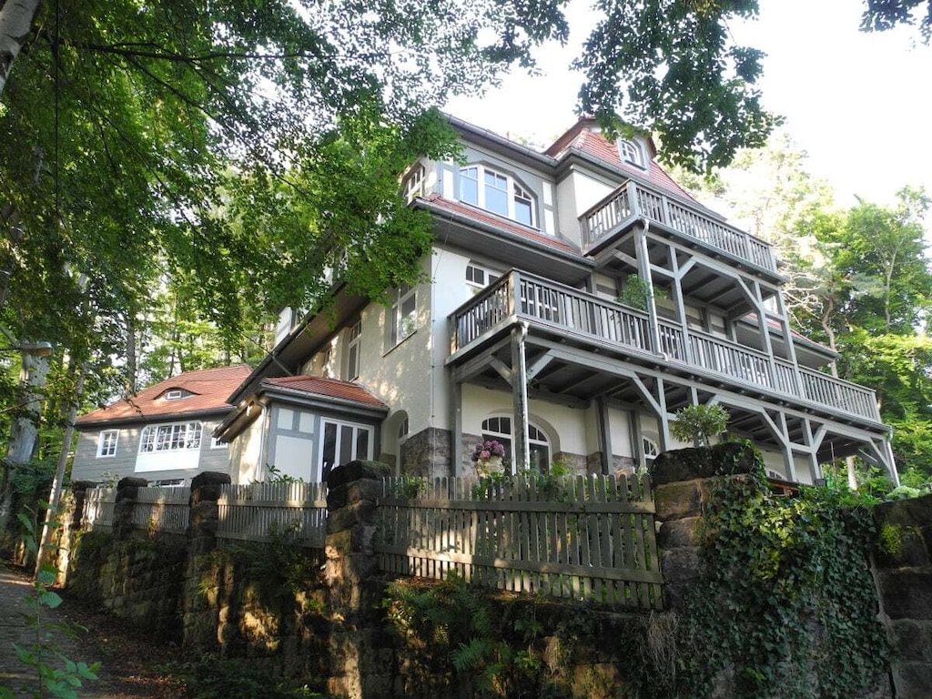 Villa in Rathmannsdorf mit Barbecue